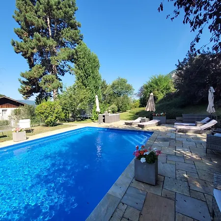 Вилла Annecy With Jacuzzi