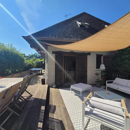 Вилла Annecy With Jacuzzi Мантон-Сен-Бернар
